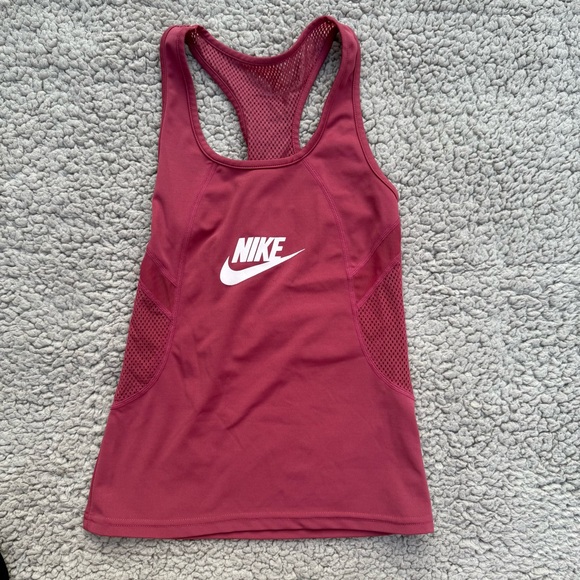 Nike Berry racerback Tank Top - Picture 1 of 2